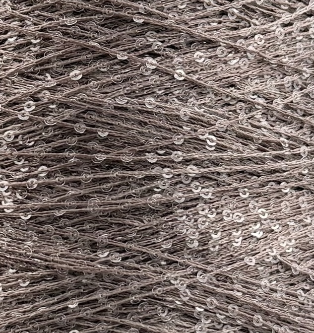 Torciatura di Domaso Art. Spangle Colours 4.5 – Garn mit Pailletten col. Taupebeige 304